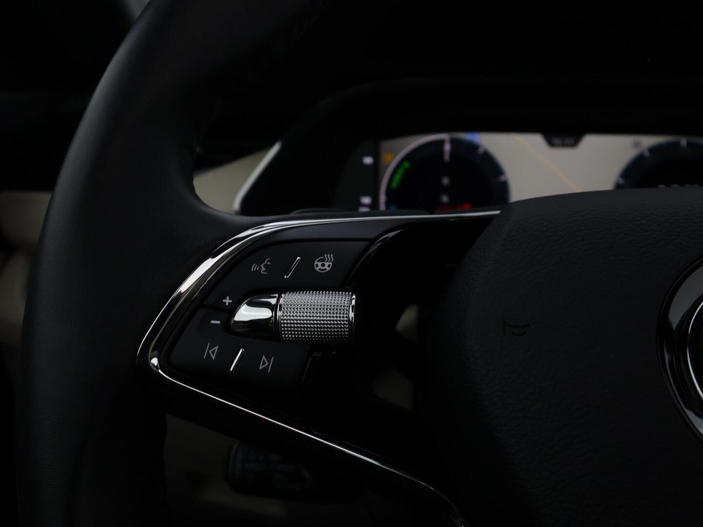 SKODA OCTAVIA 2023