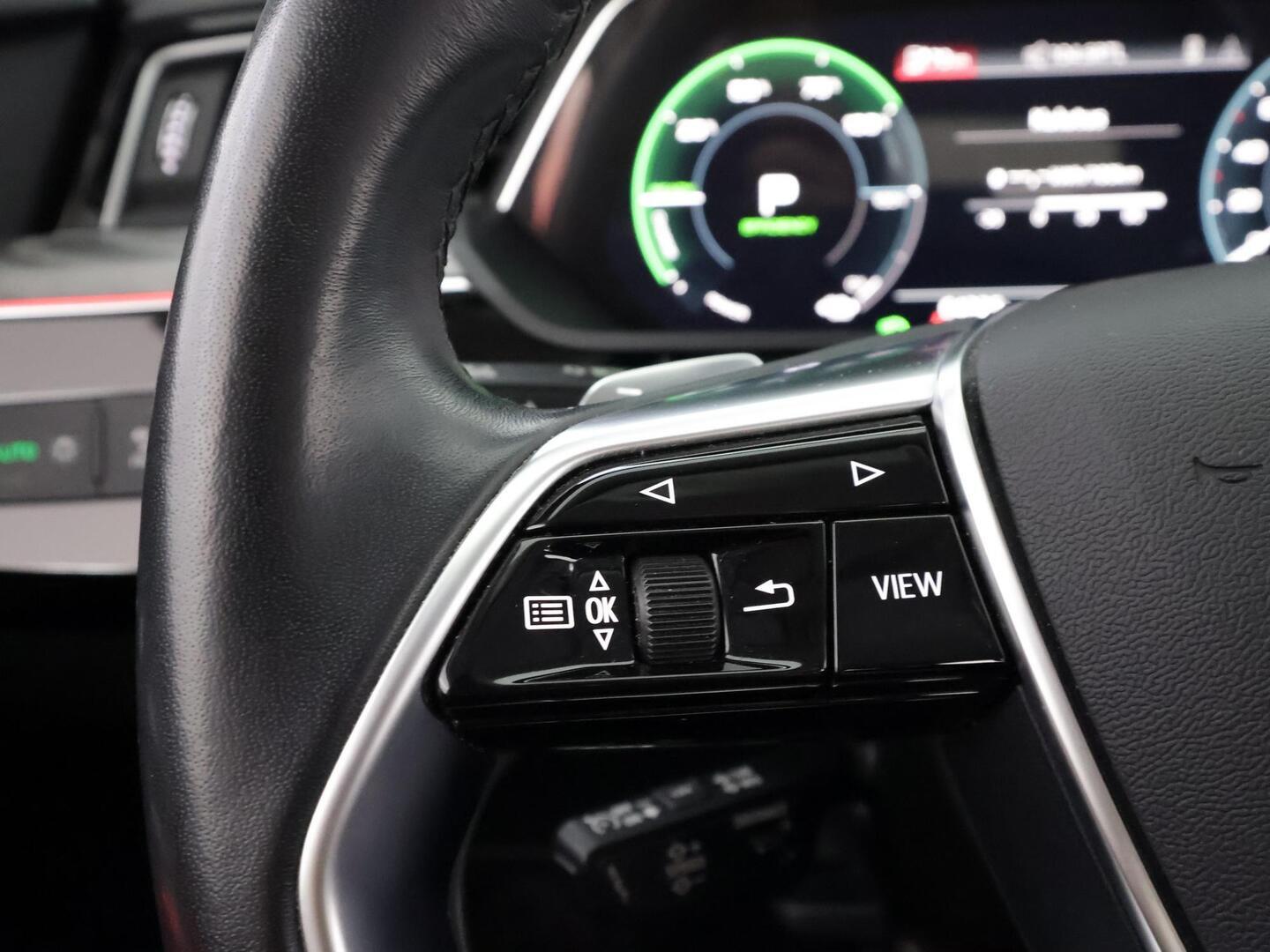 AUDI E-TRON 2022