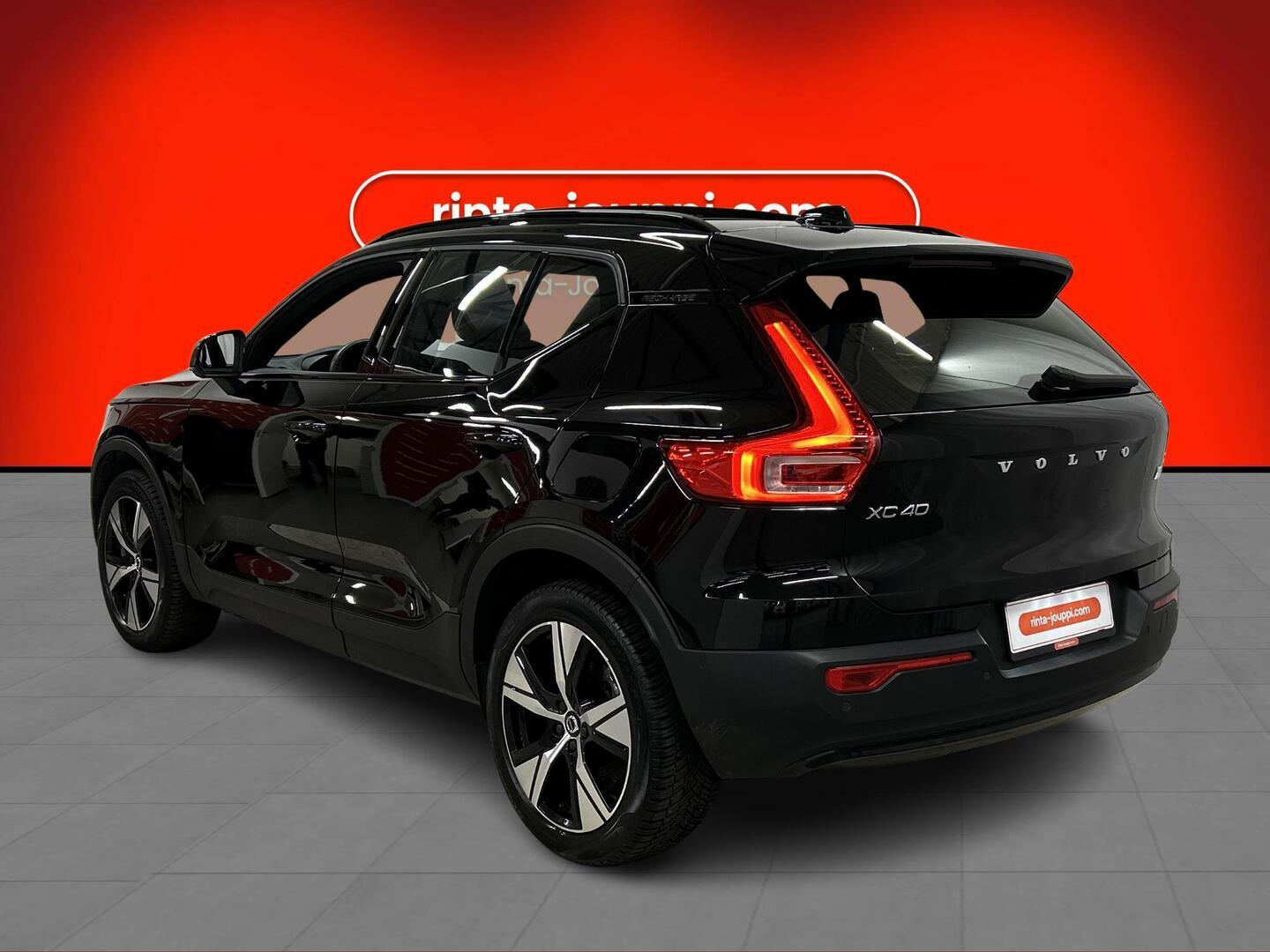 VOLVO XC40 2022