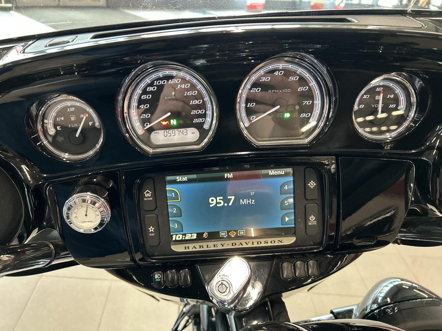HARLEY-DAVIDSON TOURING 2016