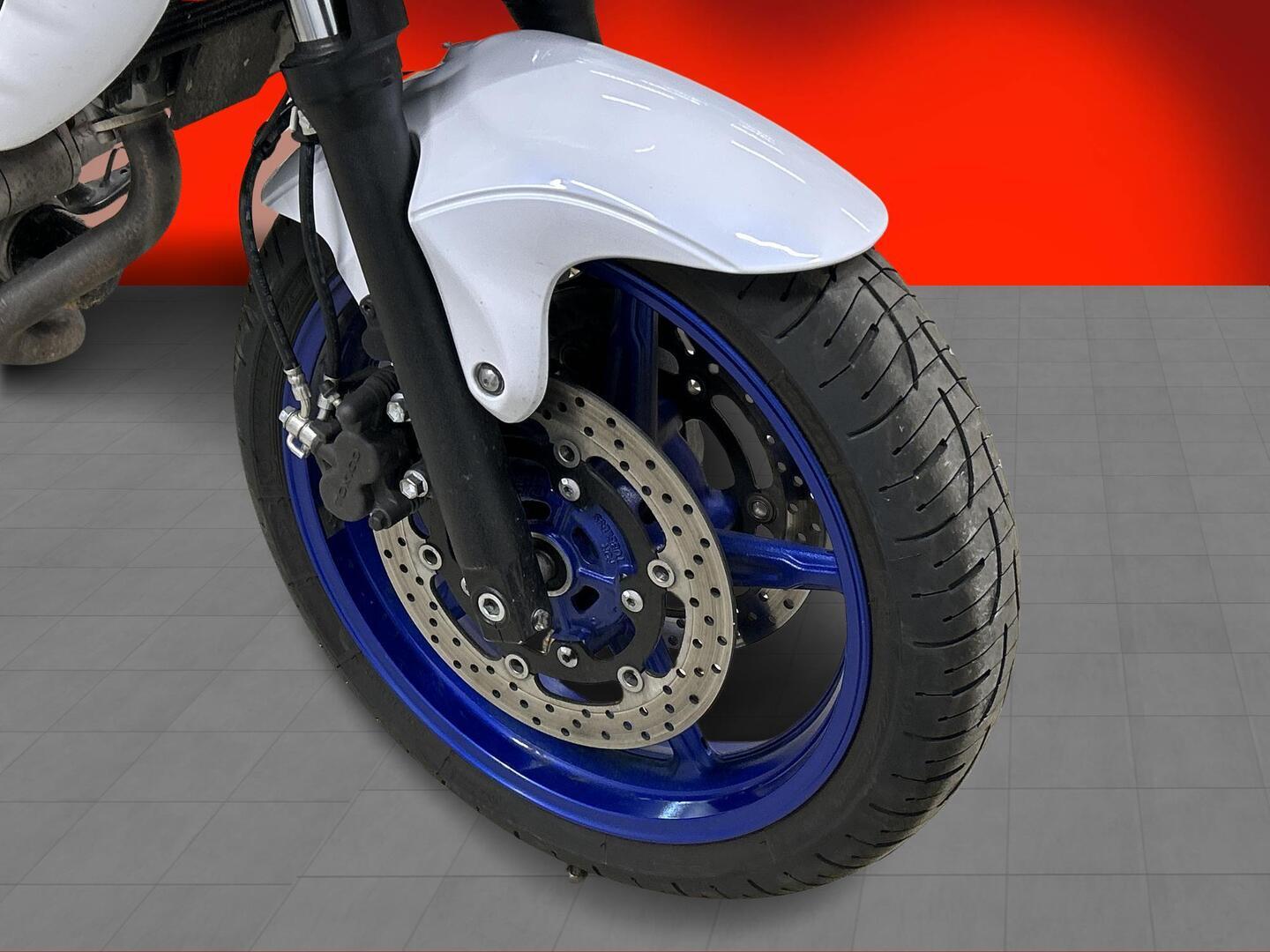 SUZUKI SFV 650 GLADIUS 2014