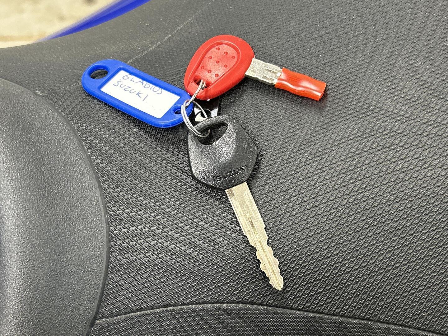 SUZUKI SFV 650 GLADIUS 2014