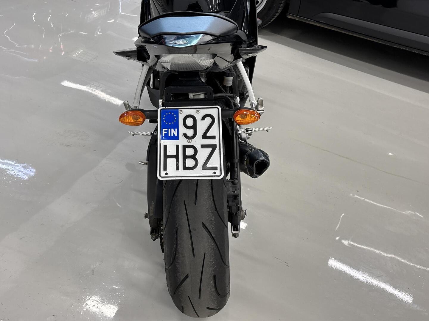 YAMAHA YZF-R6 2008