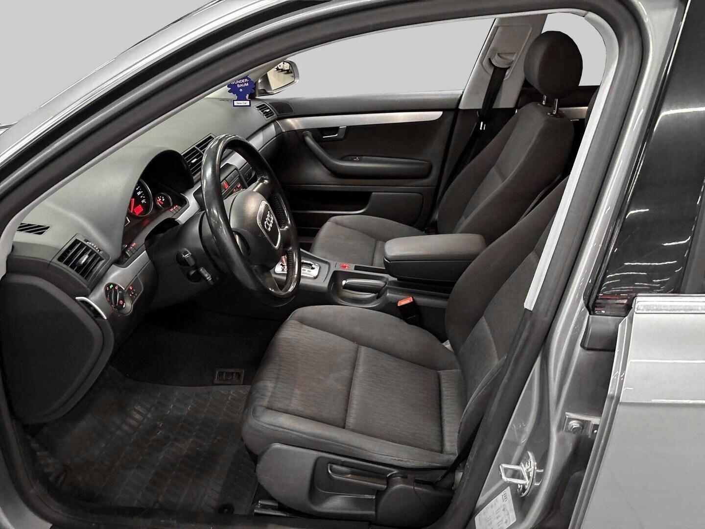 AUDI A4 2005