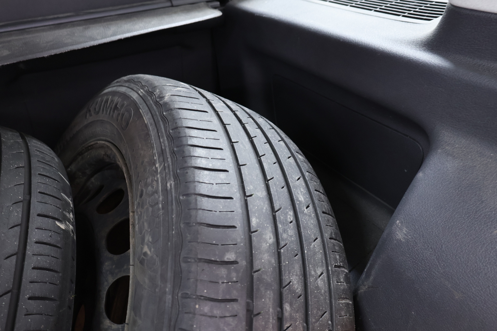 VOLKSWAGEN Touran 2008