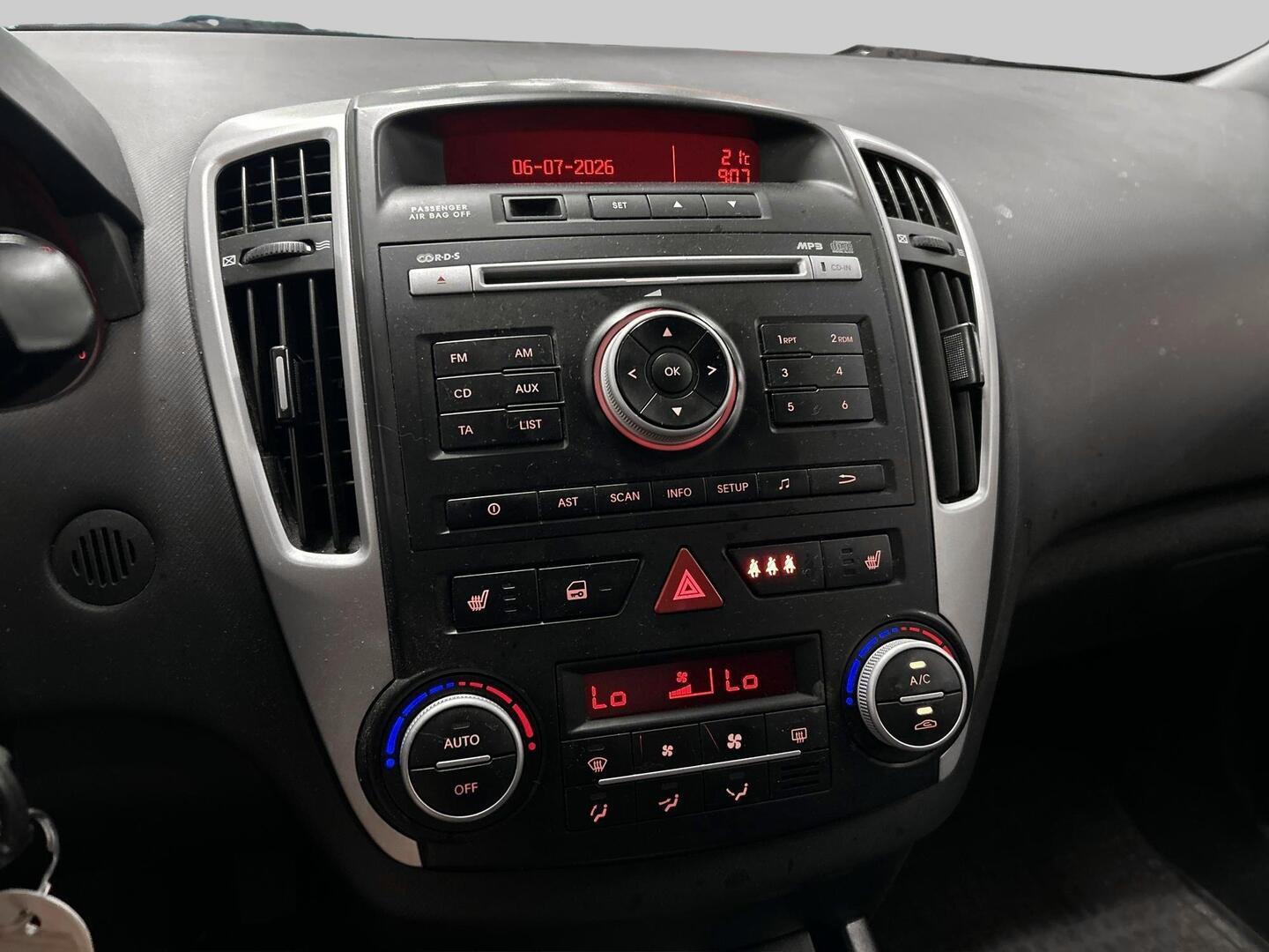 KIA cee'd 2011