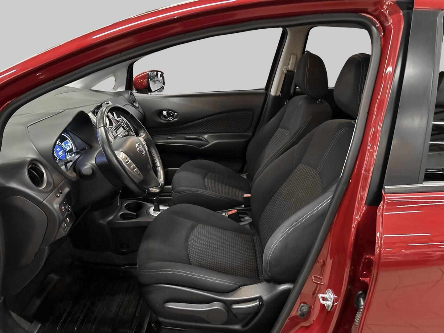 NISSAN Note 2016