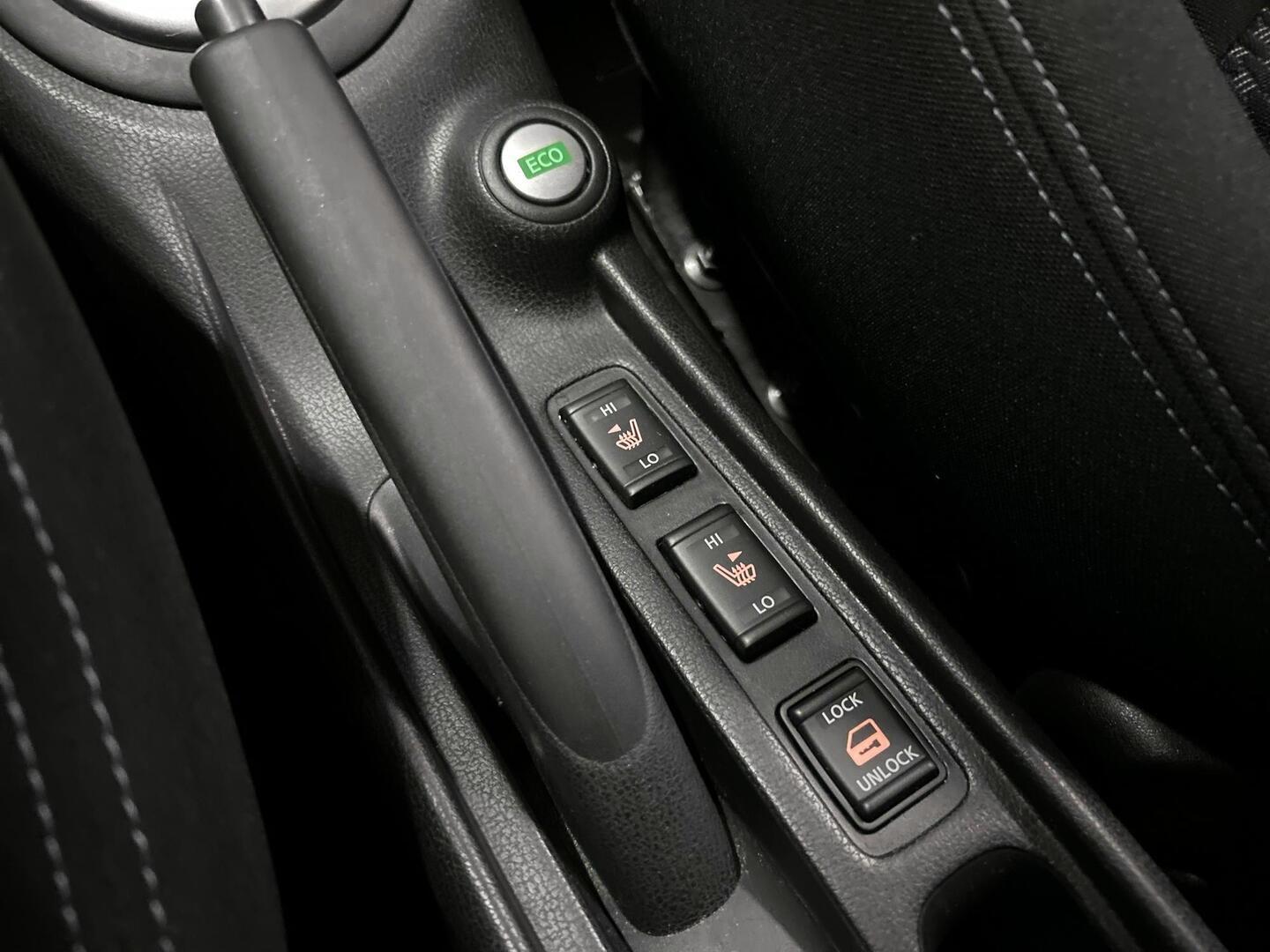 NISSAN Note 2016