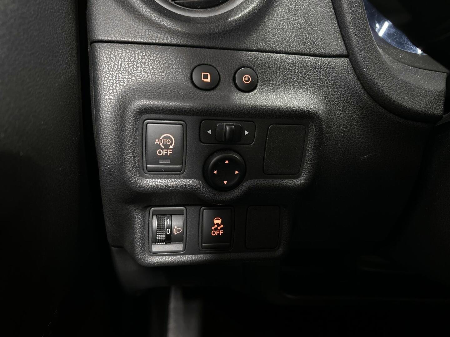 NISSAN Note 2016