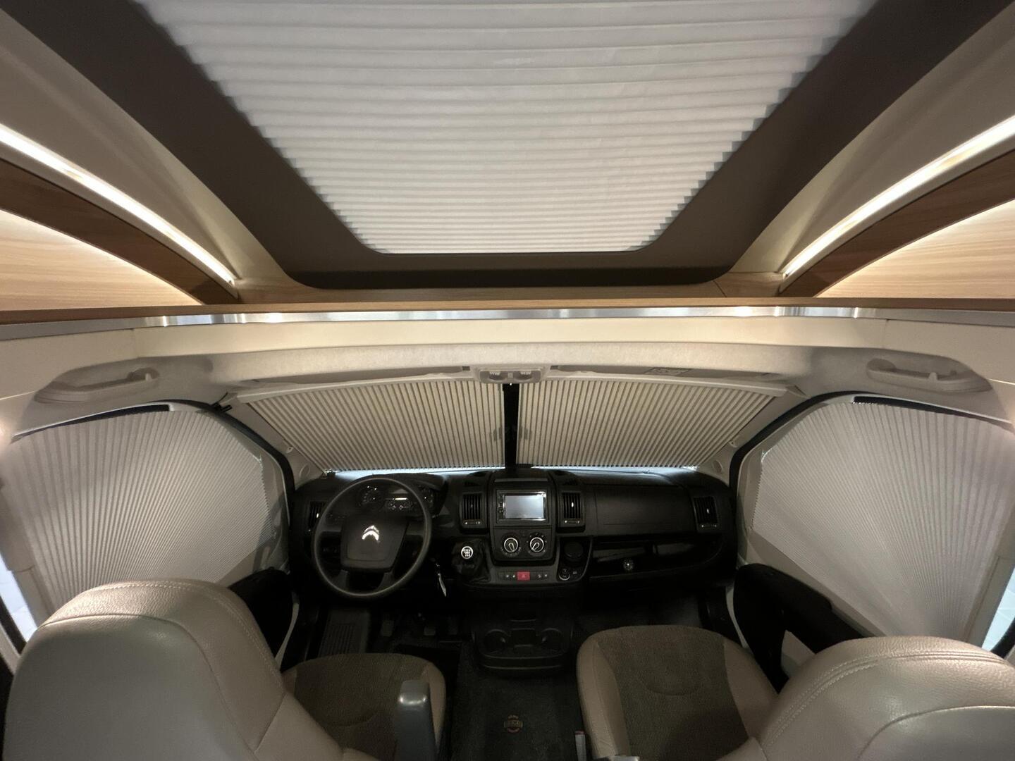 ADRIA MATRIX M 670SL 2019