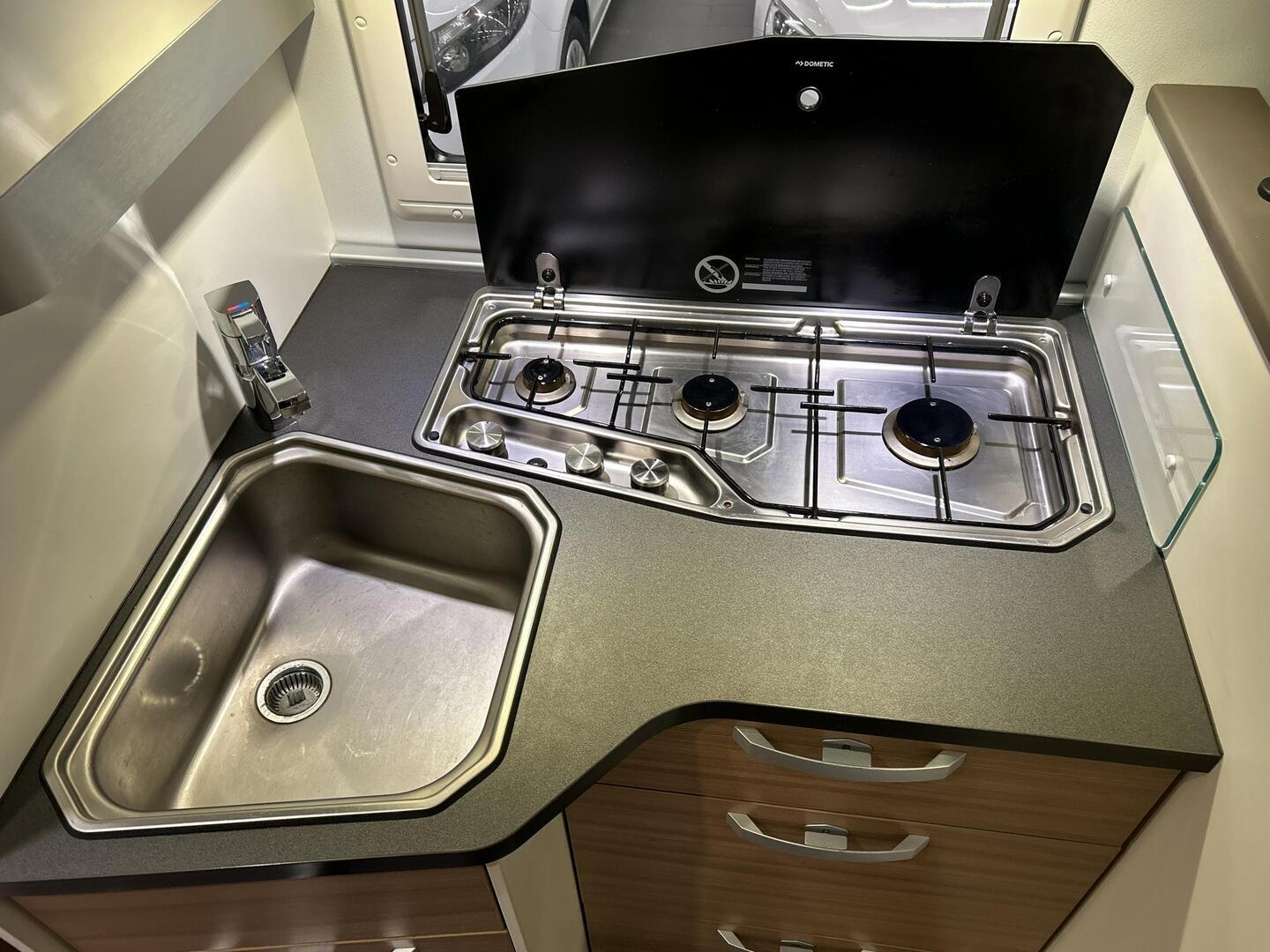 ADRIA MATRIX M 670SL 2019