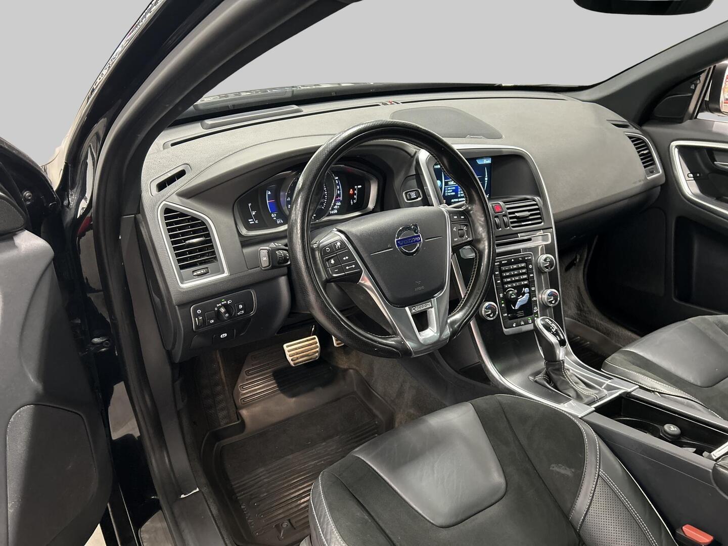 VOLVO XC60 2016
