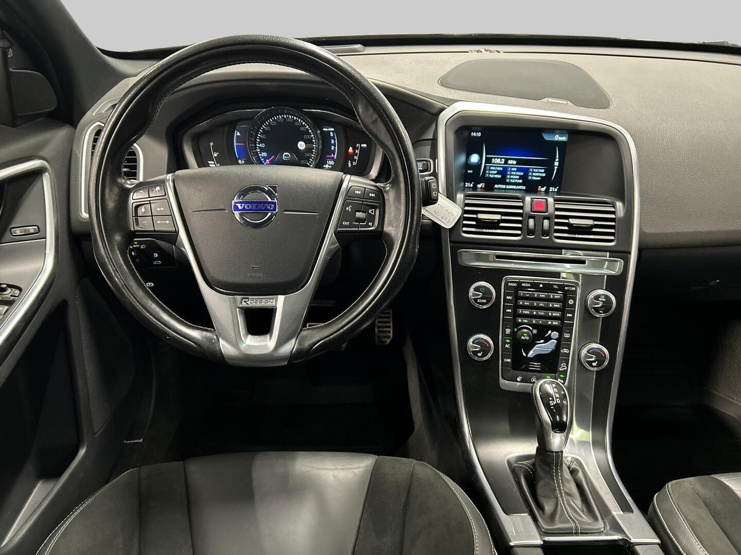 VOLVO XC60 2016