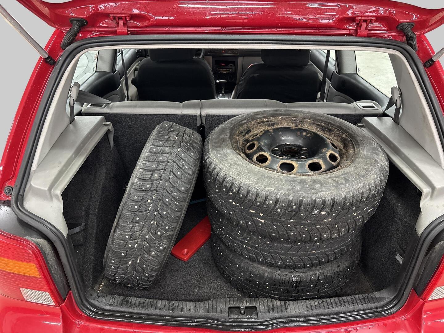 VOLKSWAGEN Golf 2001