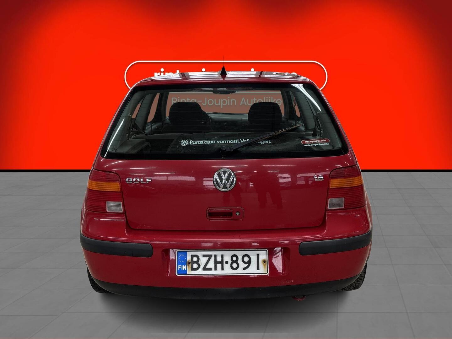 VOLKSWAGEN Golf 2001
