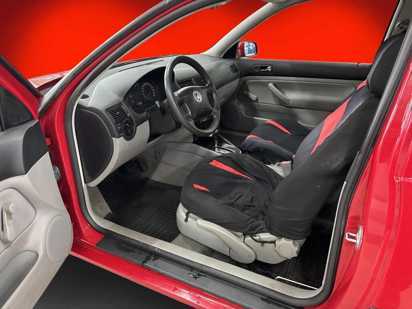 VOLKSWAGEN Golf 2001