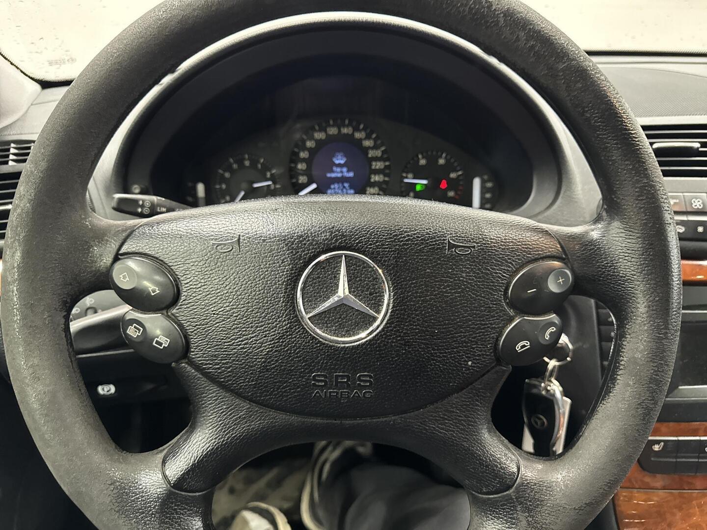 MERCEDES-BENZ E 2008