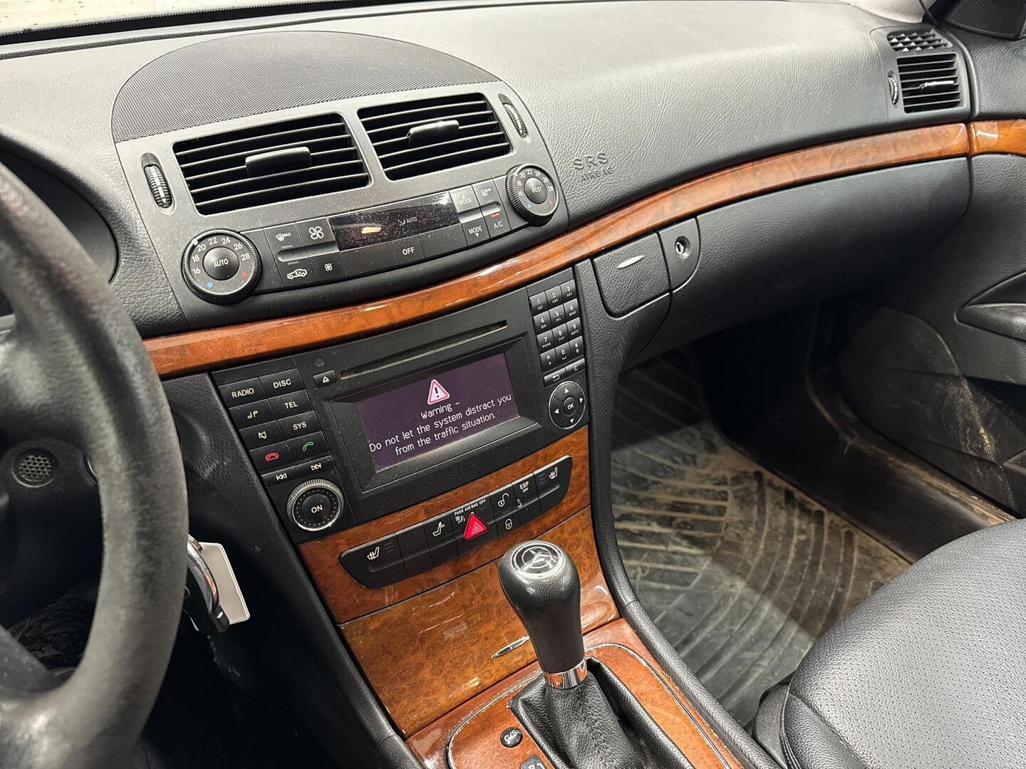 MERCEDES-BENZ E 2008