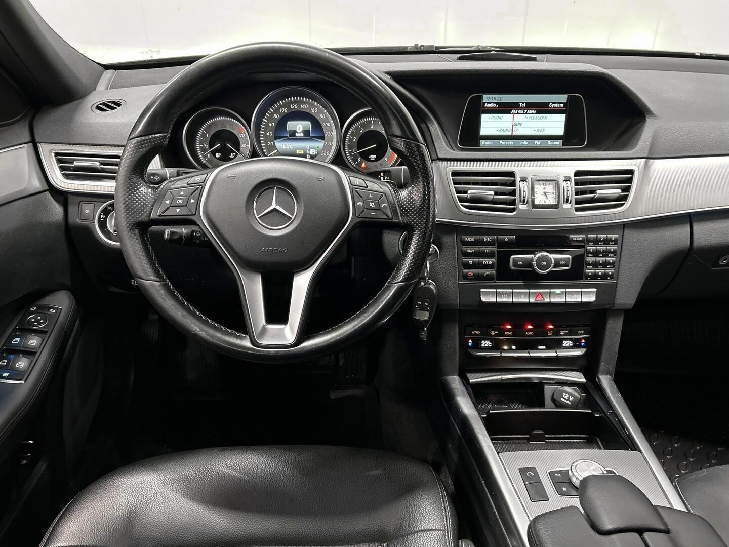 MERCEDES-BENZ E 2013