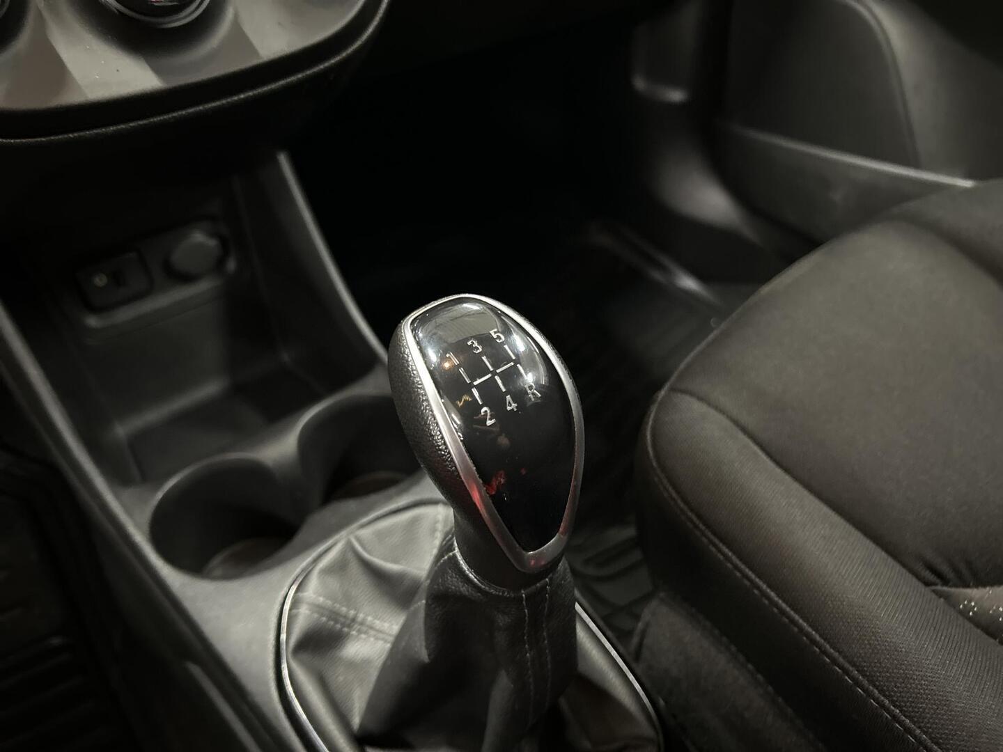 OPEL KARL 2016