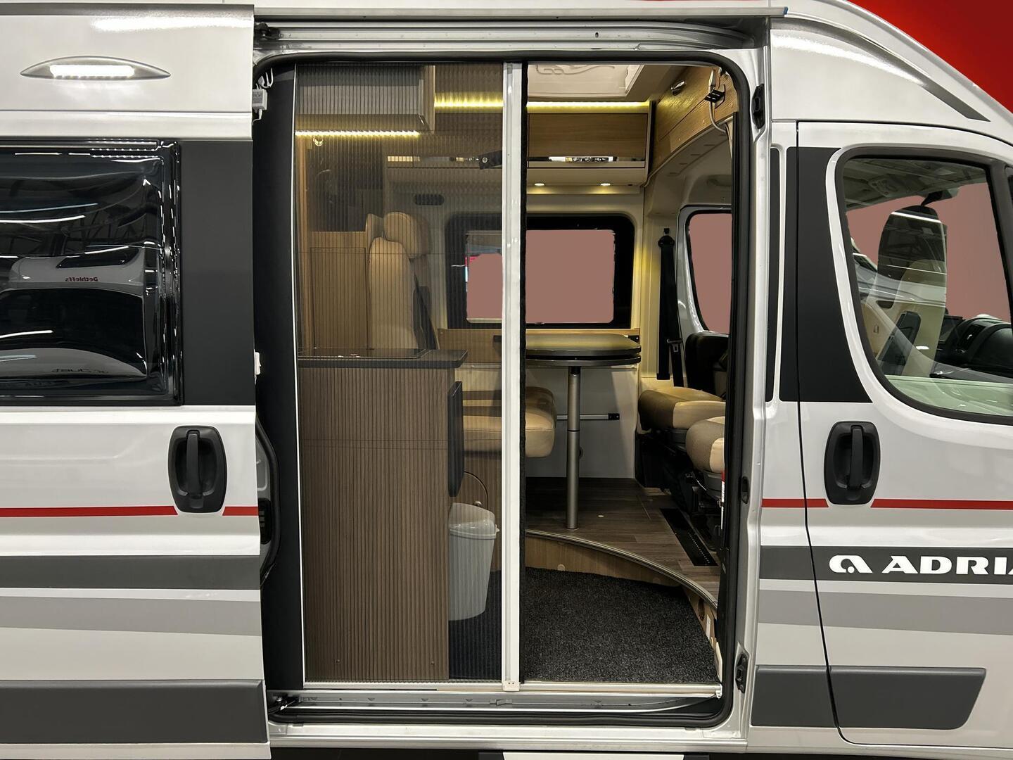 ADRIA TWIN 600 SPT 2017