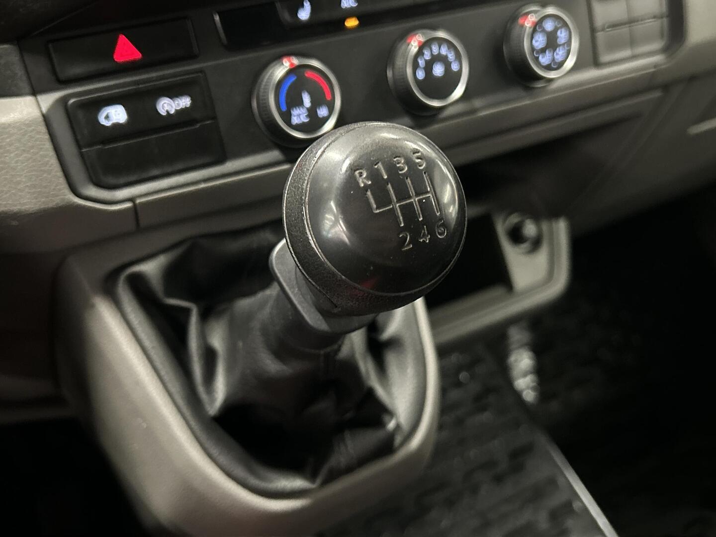 VOLKSWAGEN Crafter 2017