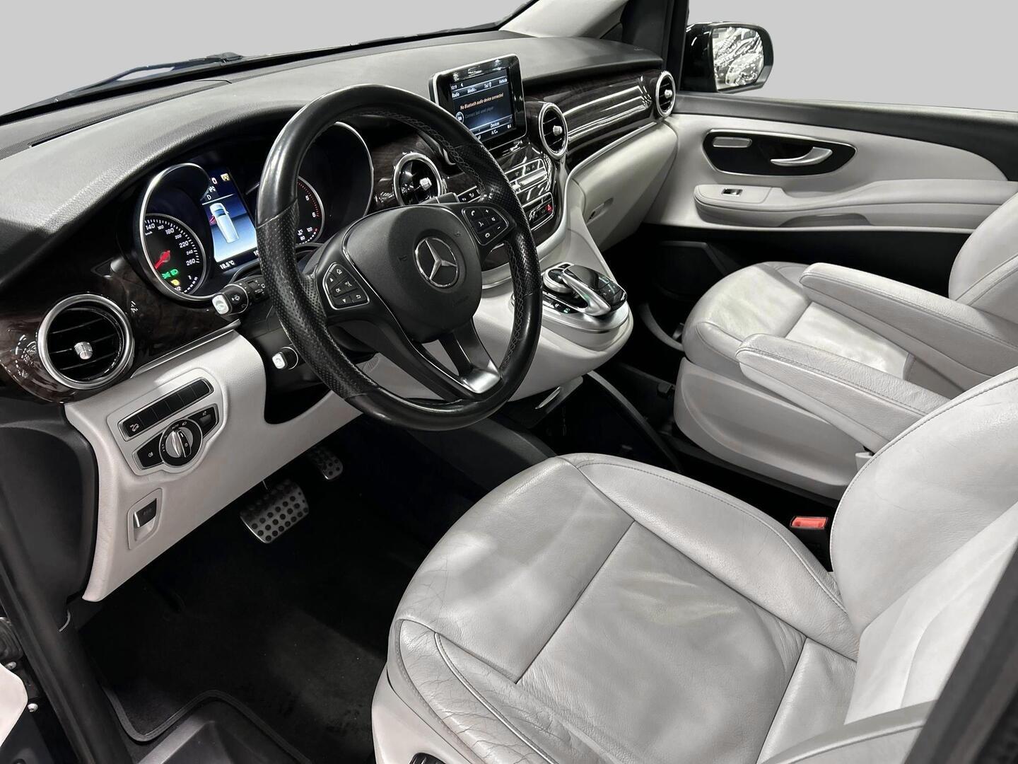 MERCEDES-BENZ V 2019