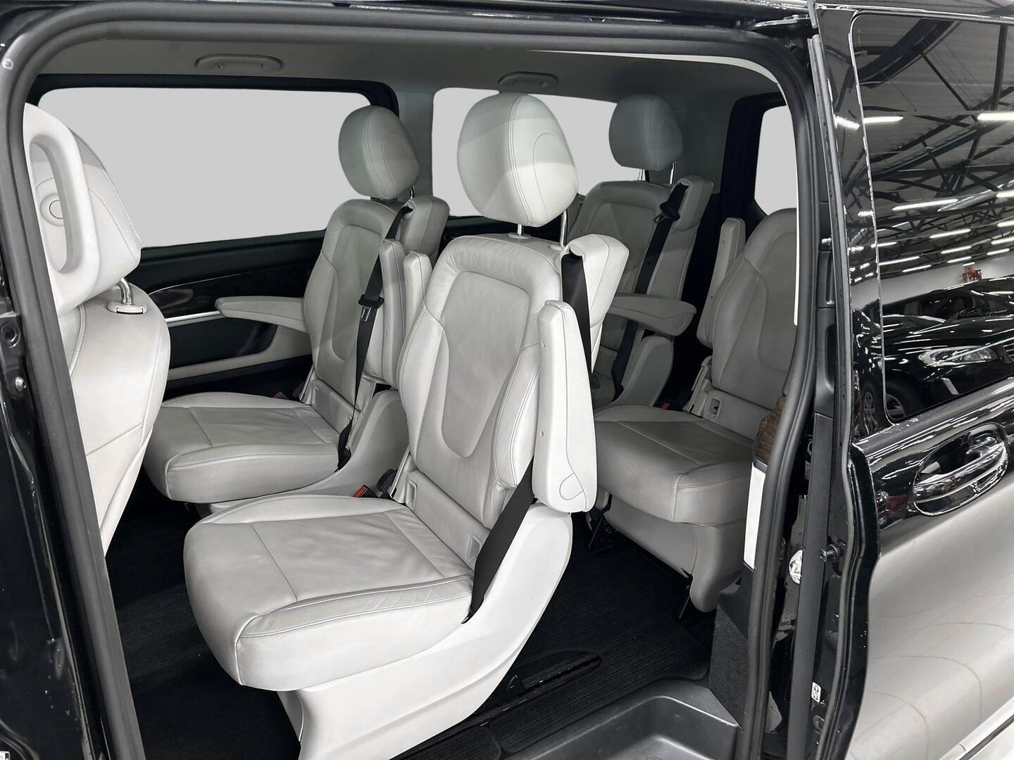 MERCEDES-BENZ V 2019