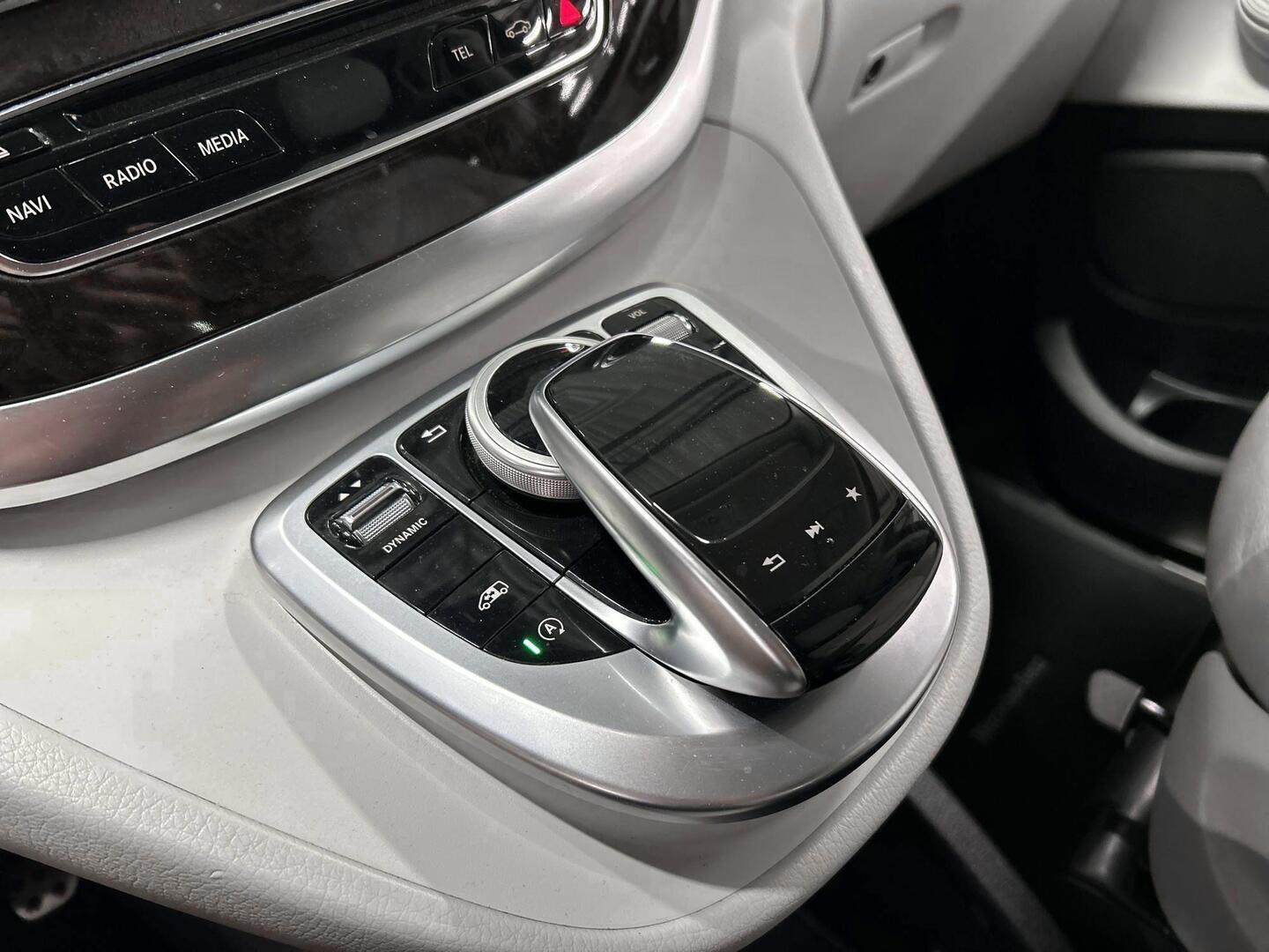 MERCEDES-BENZ V 2019