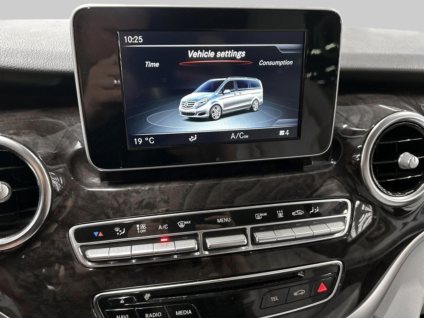 MERCEDES-BENZ V 2019