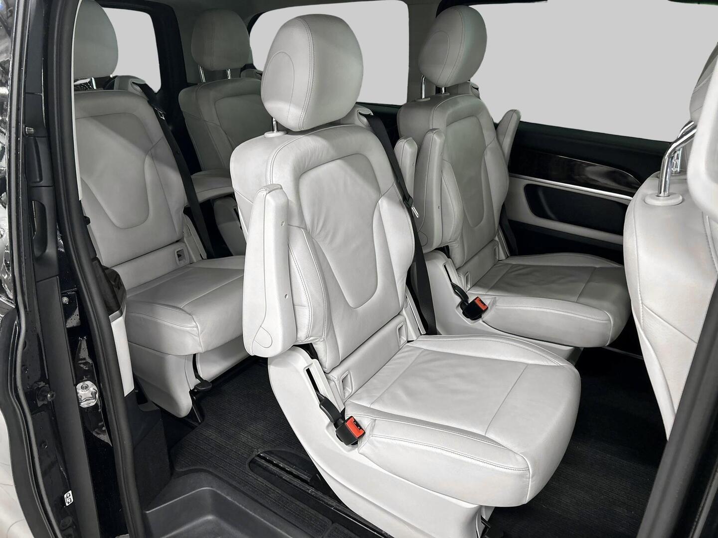 MERCEDES-BENZ V 2019