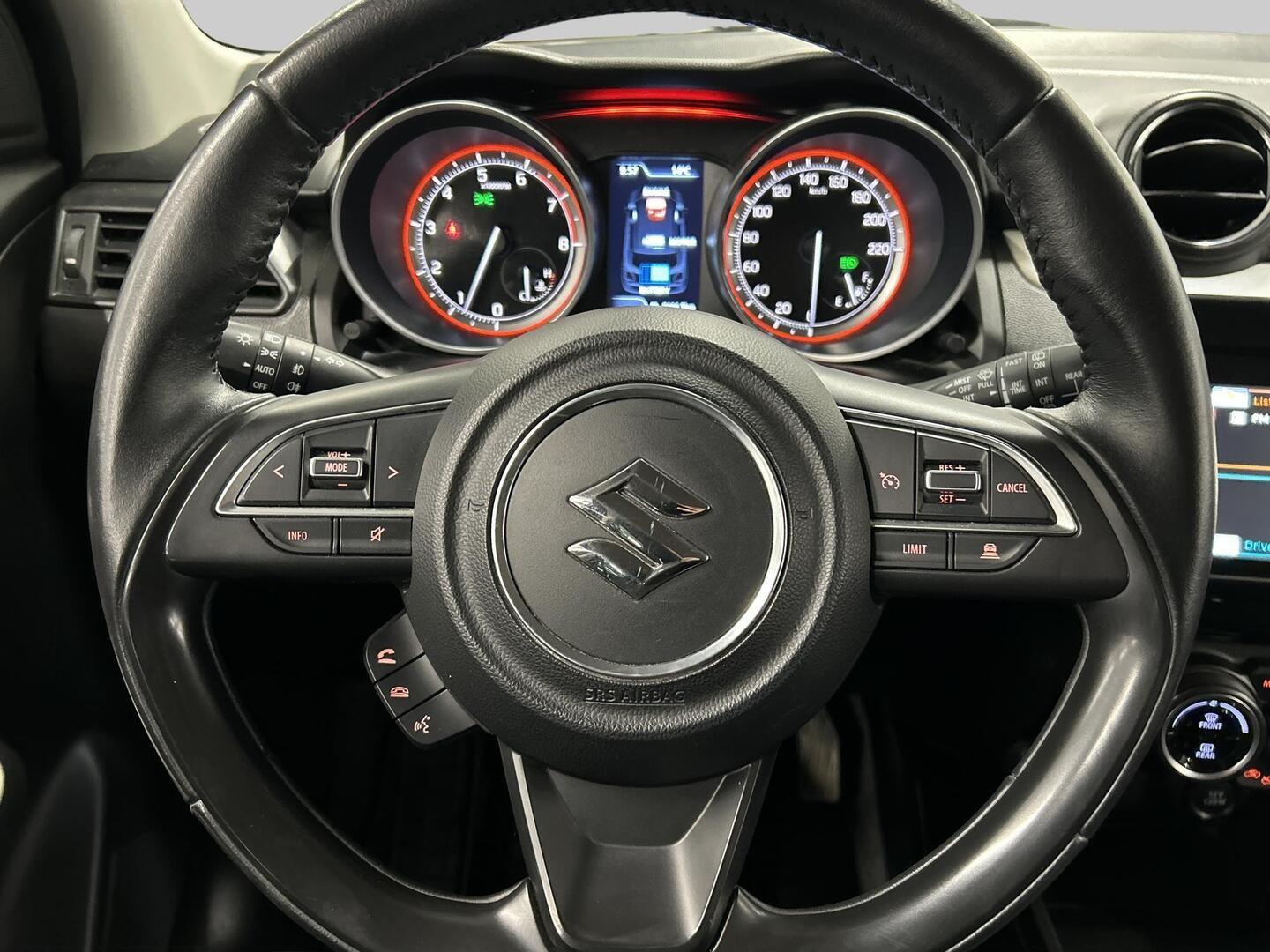 SUZUKI Swift 2018