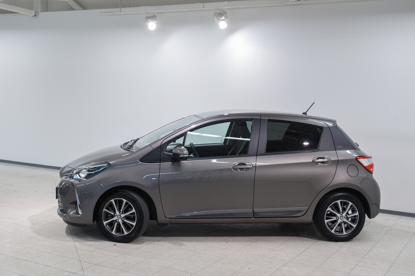 TOYOTA YARIS 2019