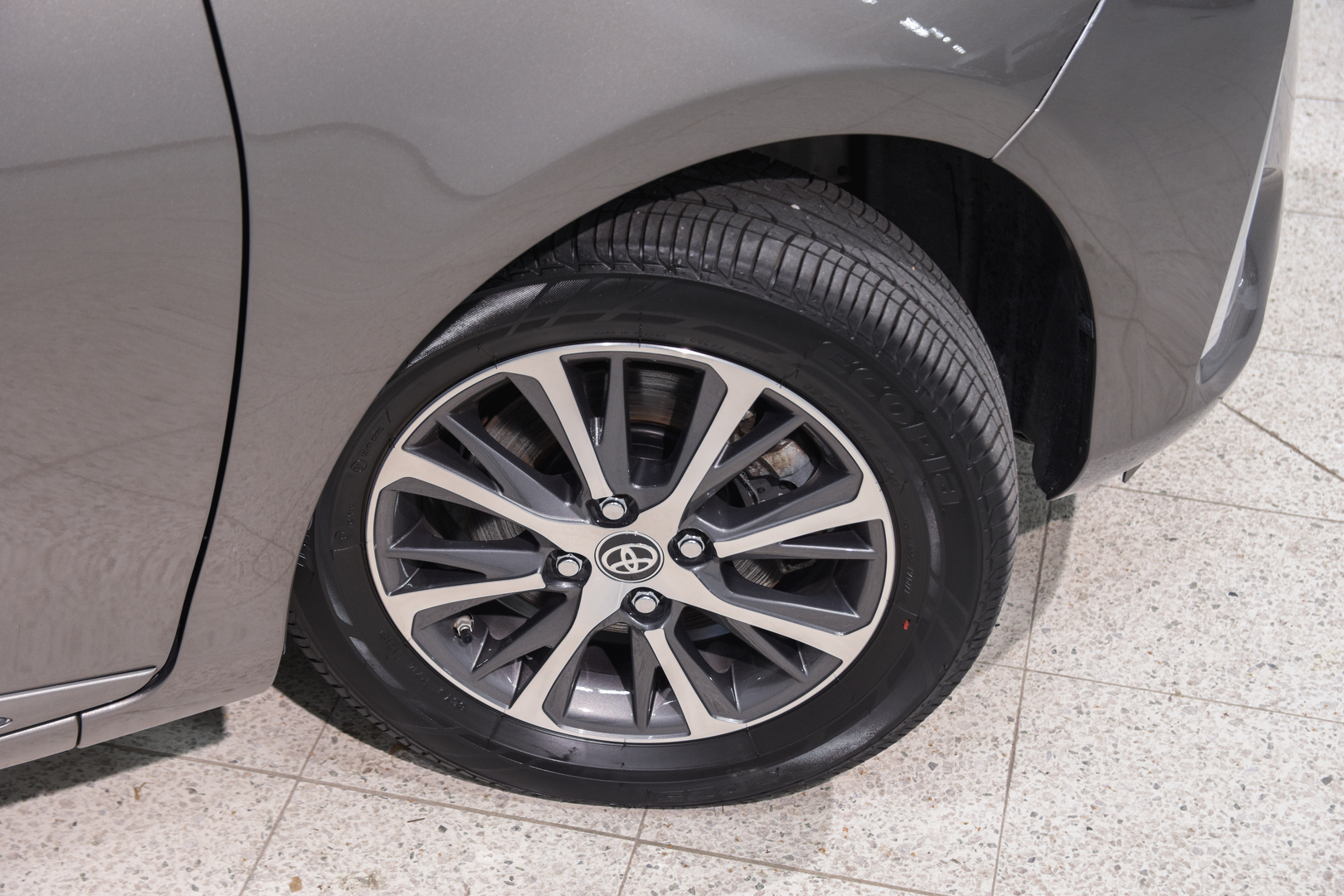 TOYOTA YARIS 2019