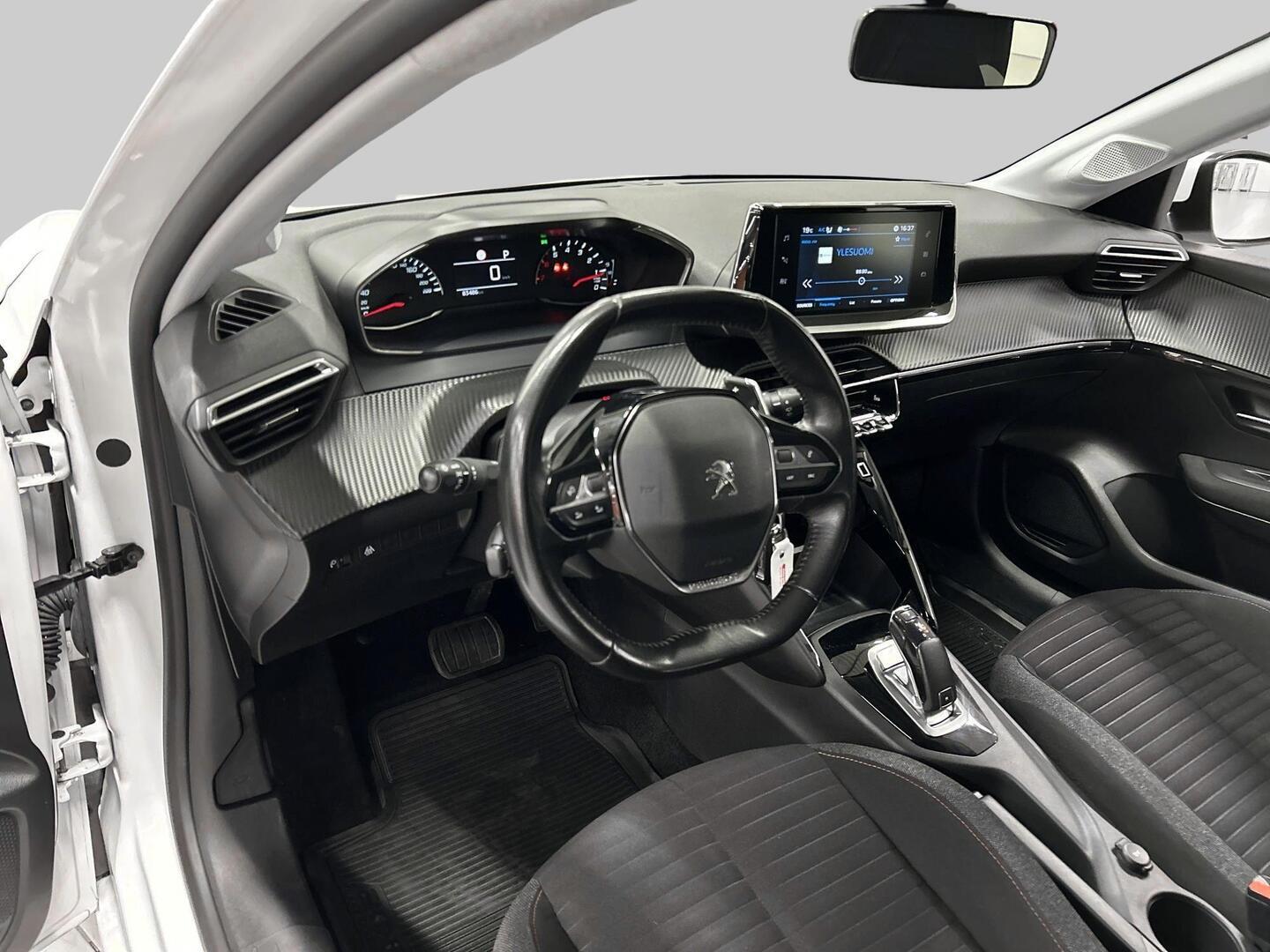 PEUGEOT 208 2020