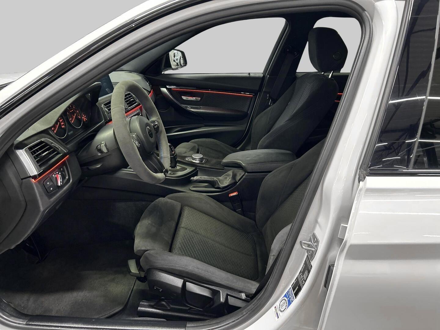 BMW 325 2017
