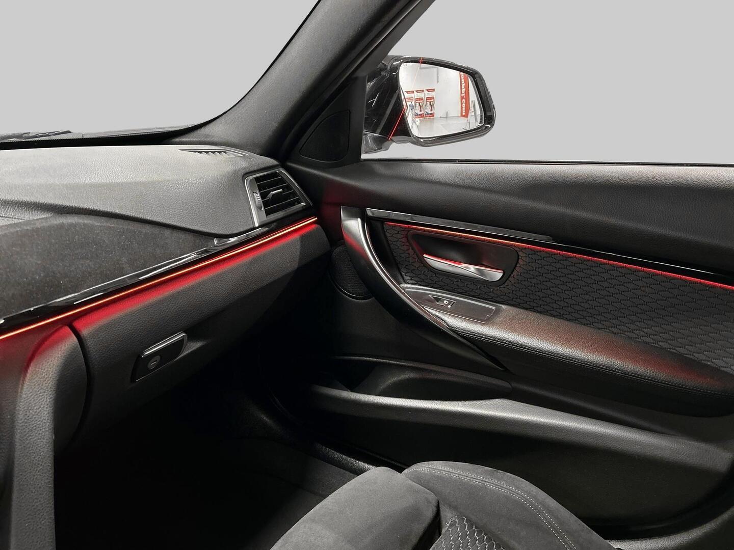 BMW 325 2017