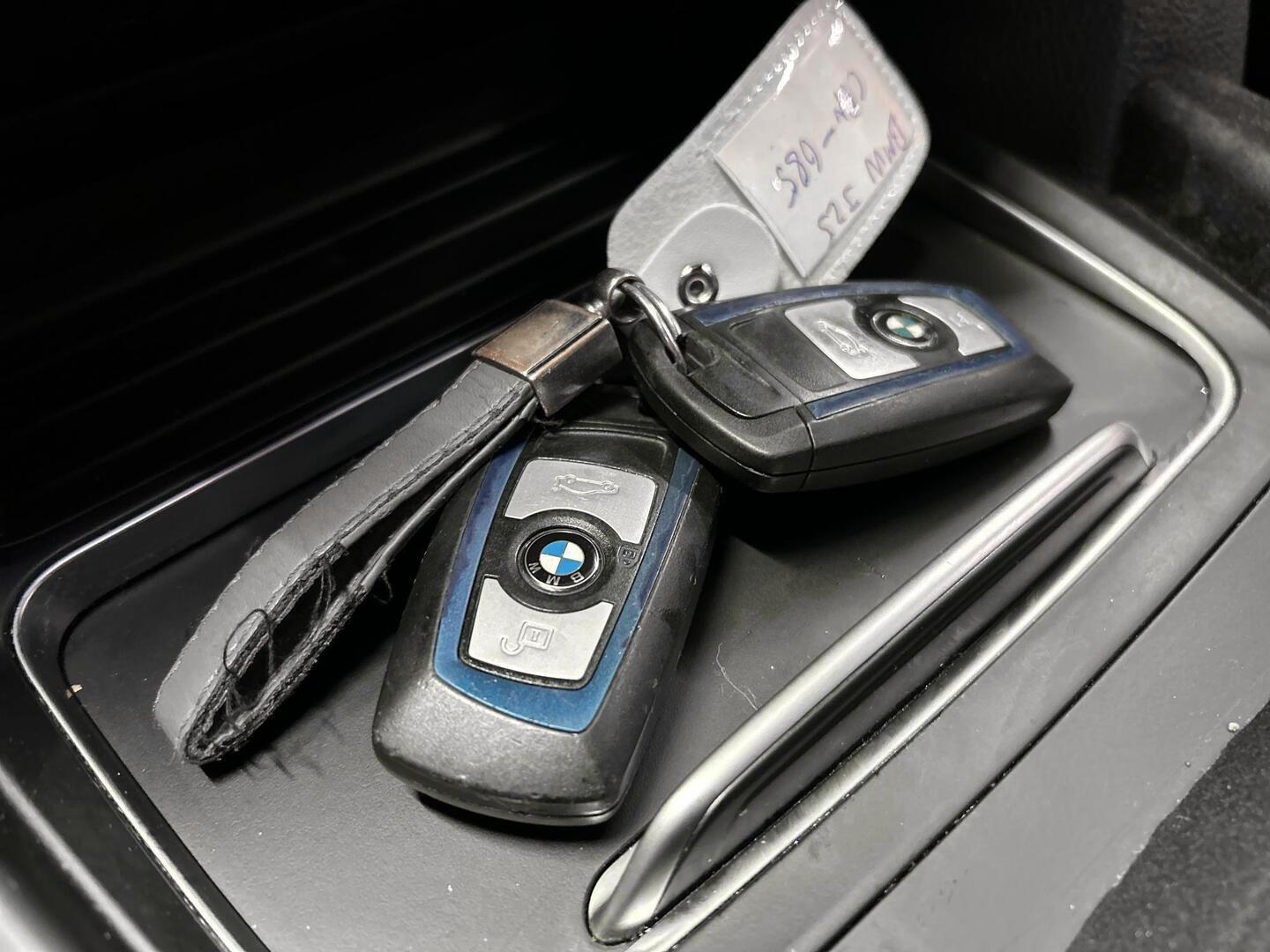 BMW 325 2017