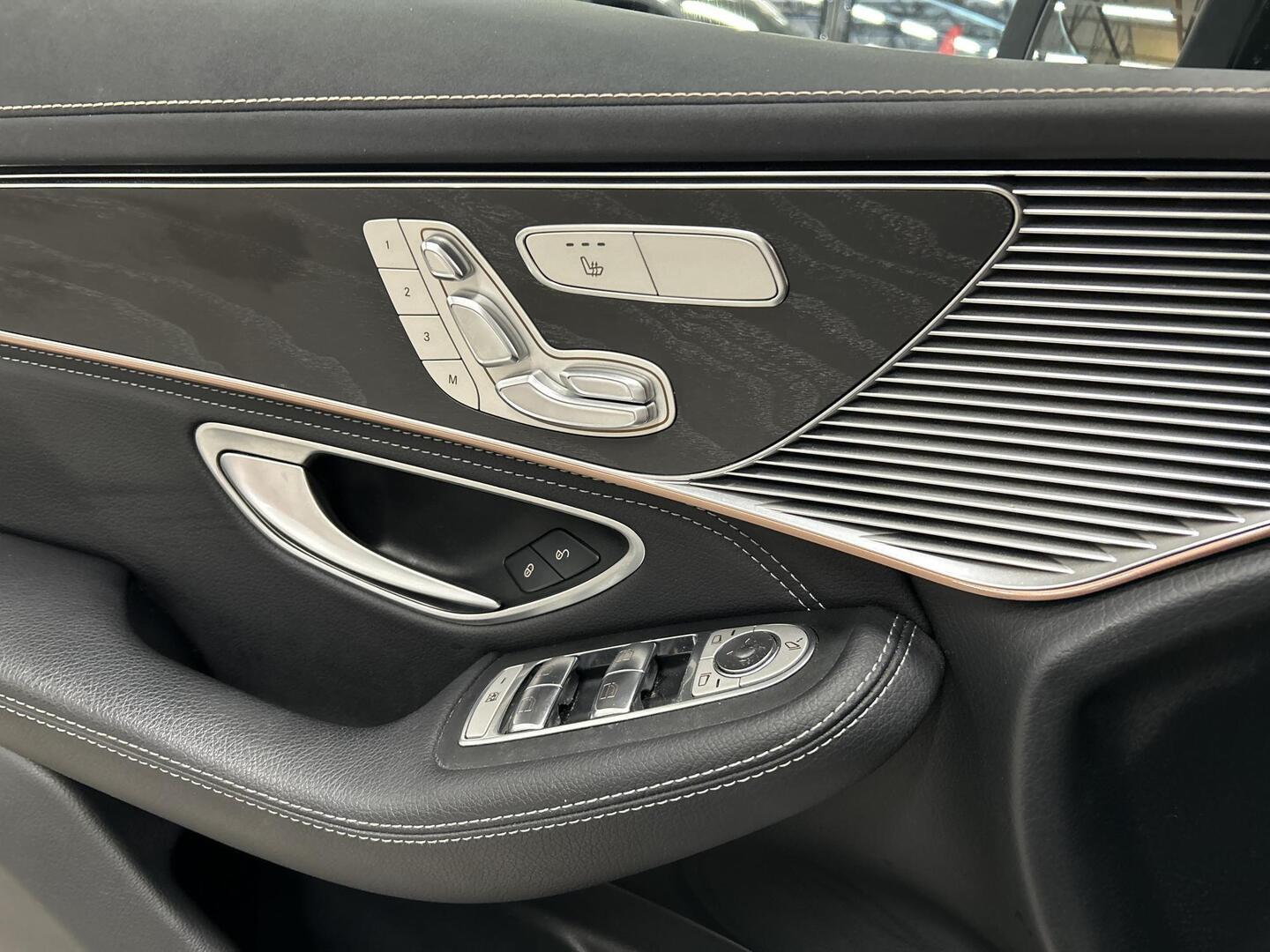 MERCEDES-BENZ EQC 2022