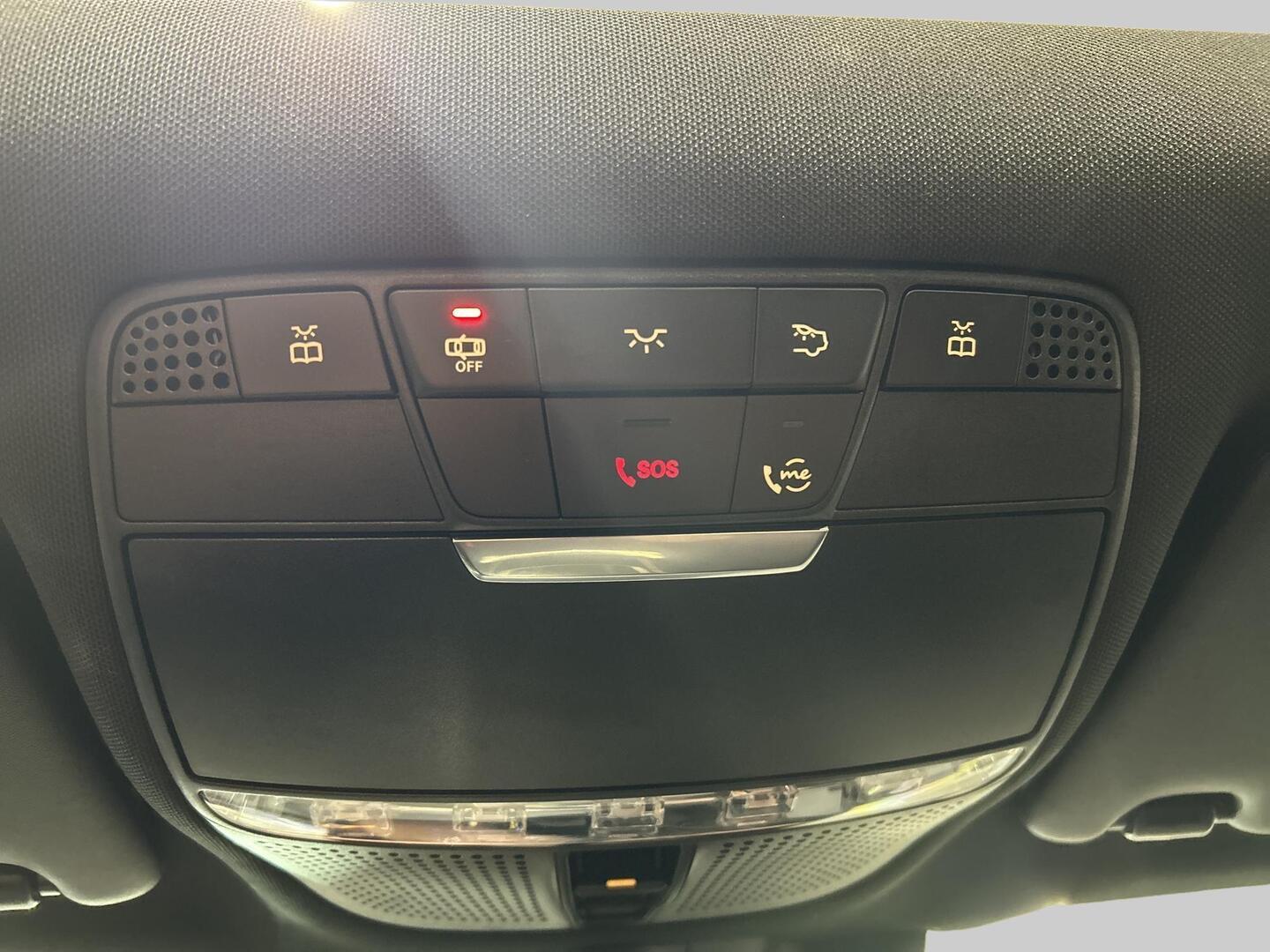 MERCEDES-BENZ EQC 2022