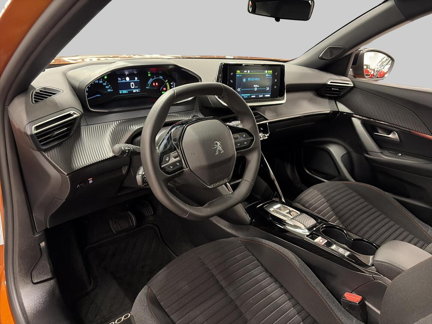 PEUGEOT e-2008 2023