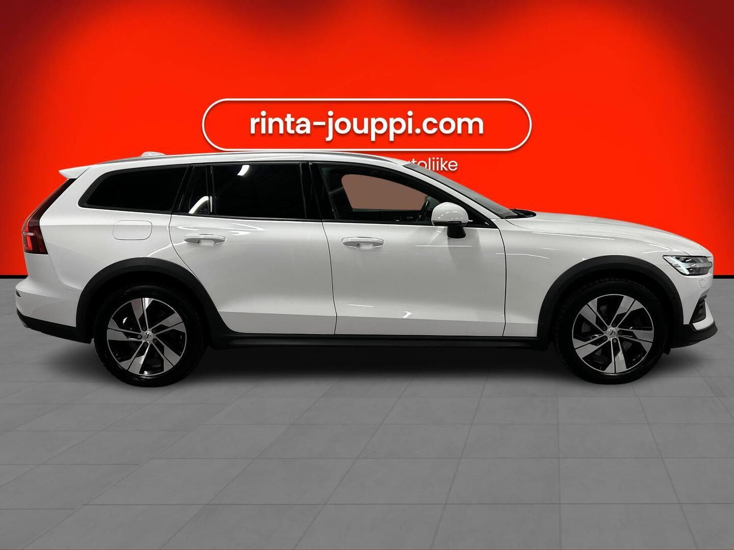 VOLVO V60 Cross Country 2020