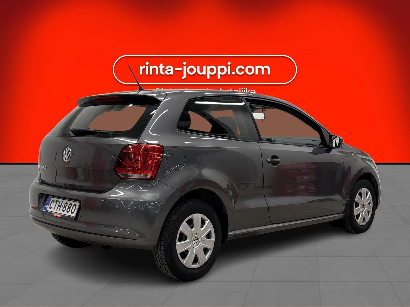 VOLKSWAGEN Polo 2010