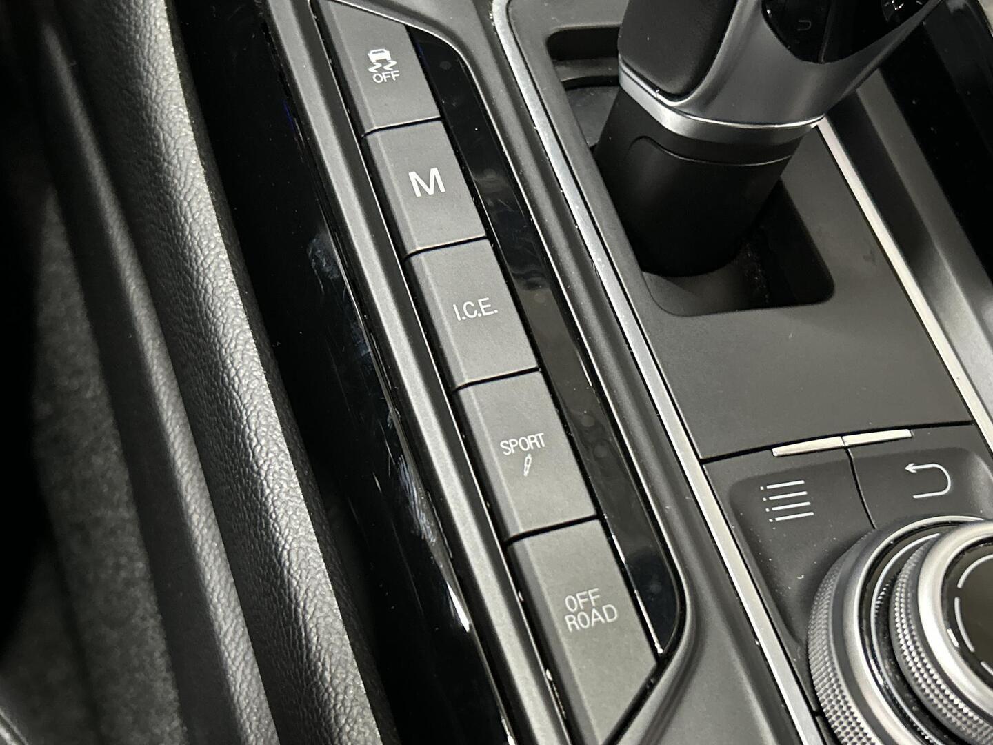 MASERATI Levante 2018