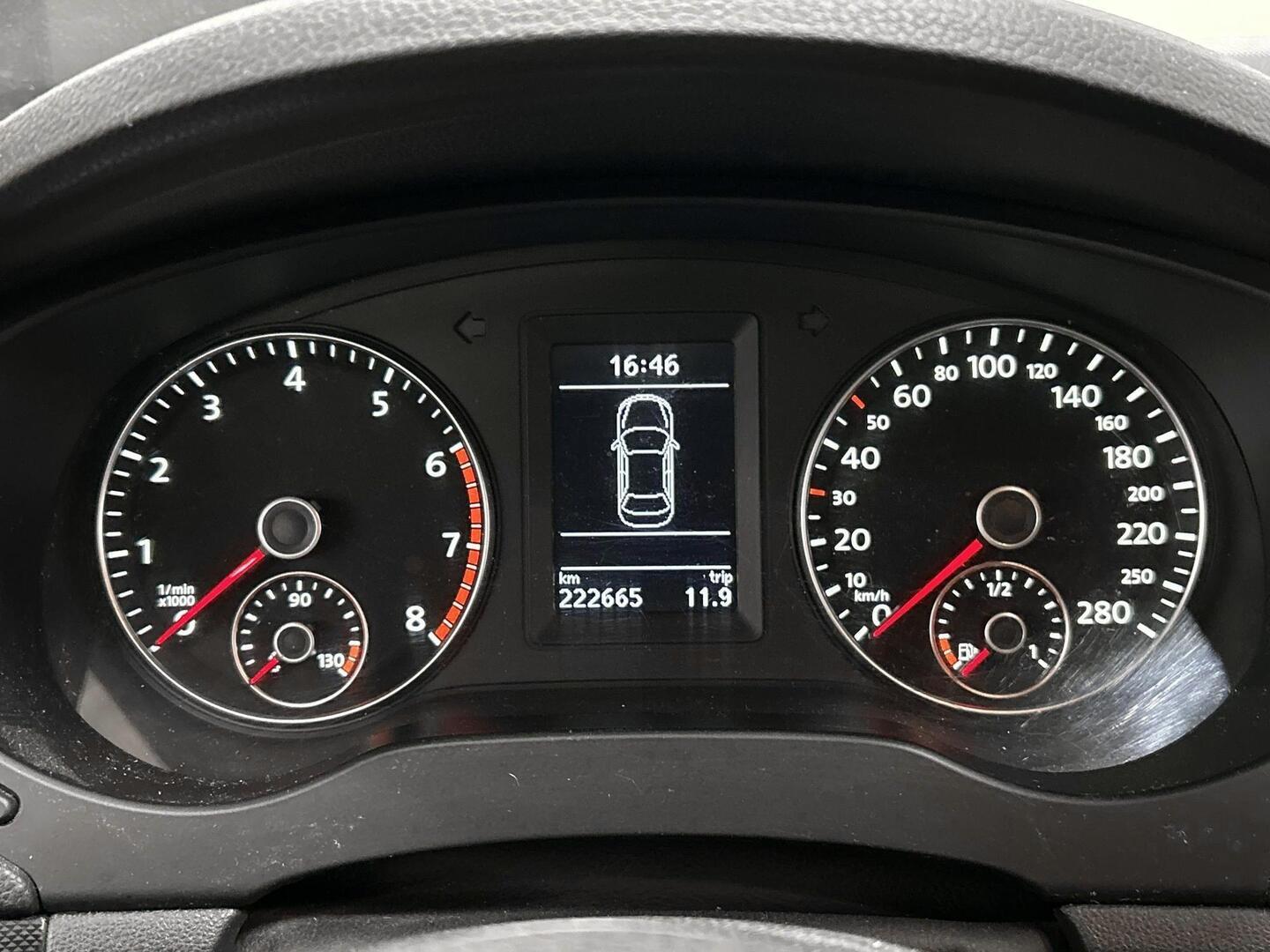 VOLKSWAGEN Jetta 2011