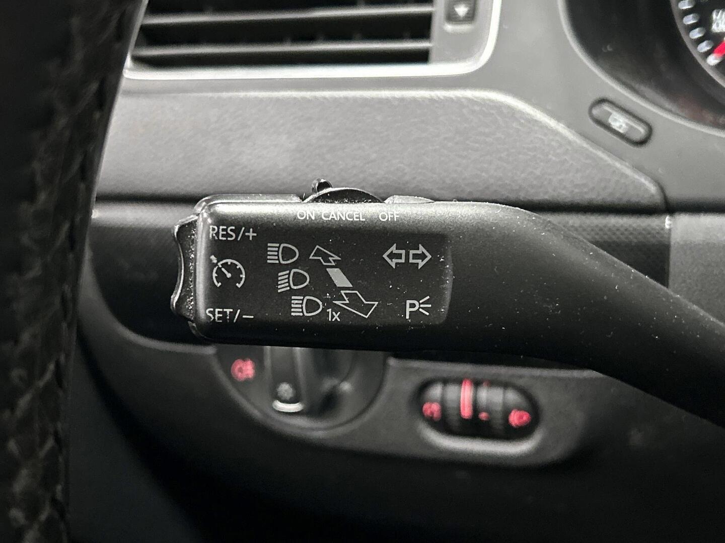 VOLKSWAGEN Jetta 2011