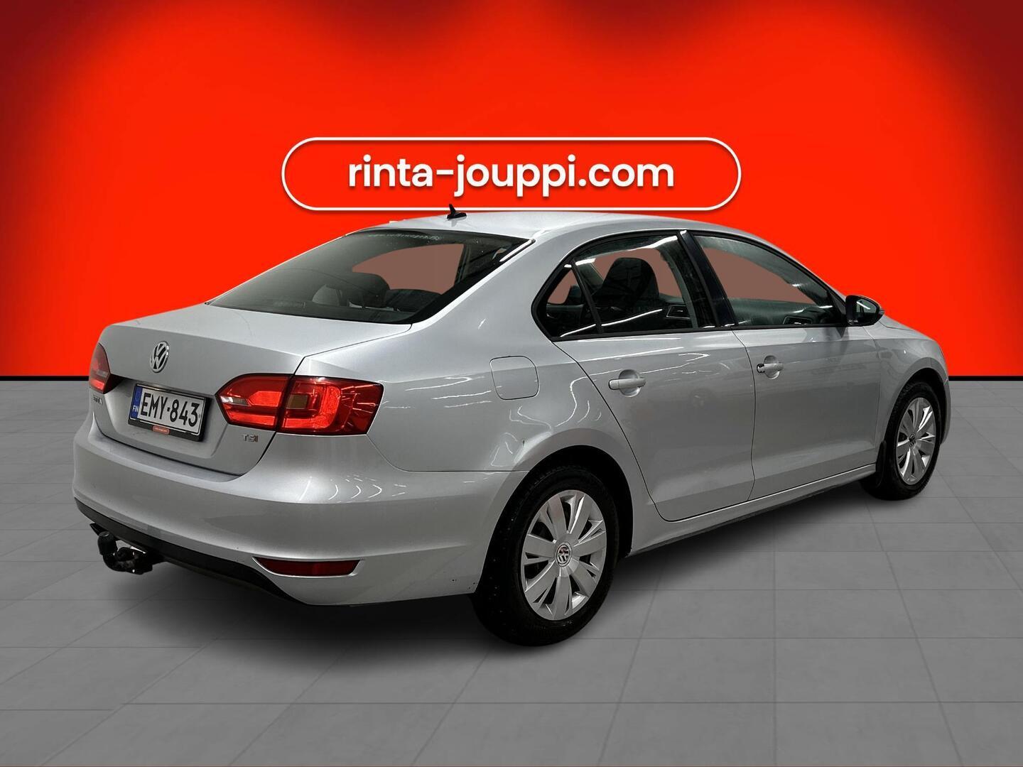 VOLKSWAGEN Jetta 2011
