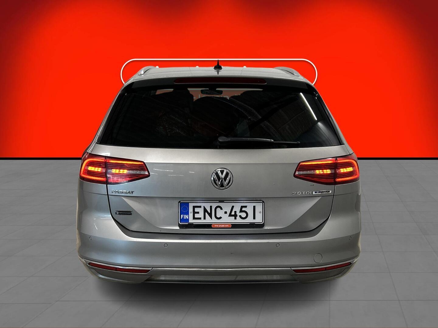 VOLKSWAGEN Passat 2014