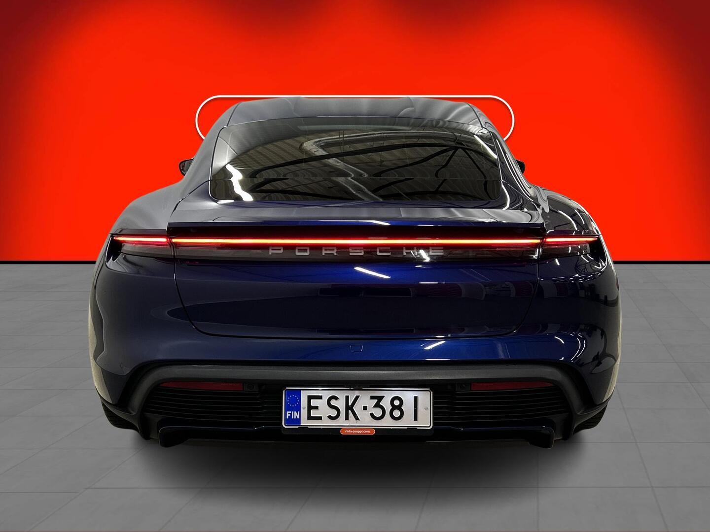 PORSCHE Taycan 2020