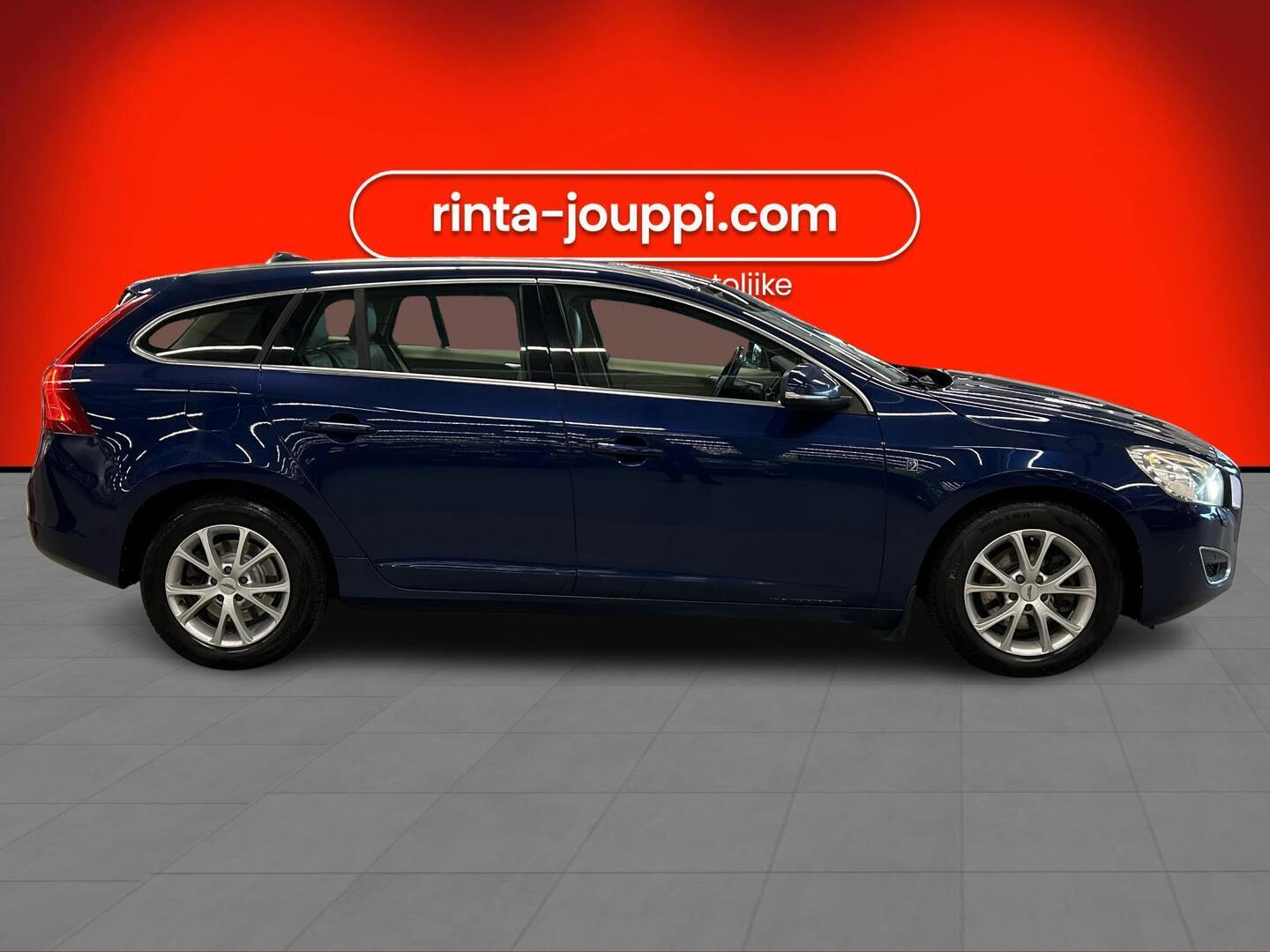 VOLVO V60 2011